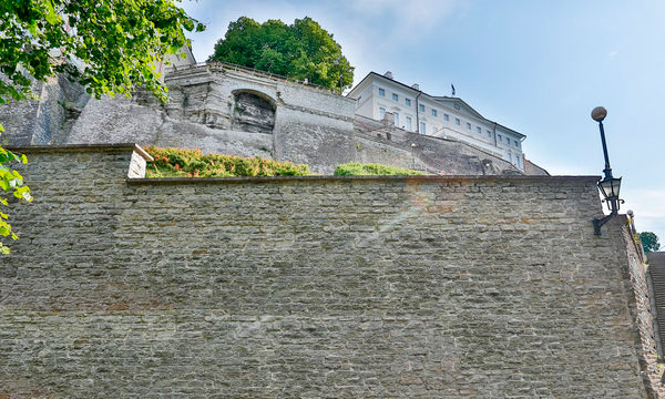 nunne.jpg